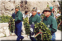 Gruppo Alpino di Taranta Peligna - Domenica 26 Maggio 2002 - 2a Marcia Internazionale " Il Sentiero della Libert� "